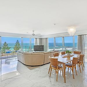 Three-Bedroom Deluxe Air Conditioning Ocean View